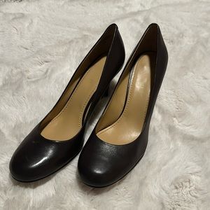 Nine West brown leather heels size 9.5